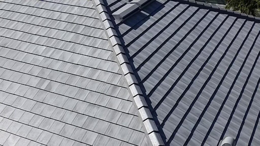 An image of a tile roof.